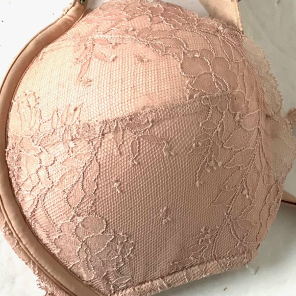 Victoria’s Secret Lace Push-Up Bra 36C Blush Pink Padded Back Closure - Picture 6 of 10